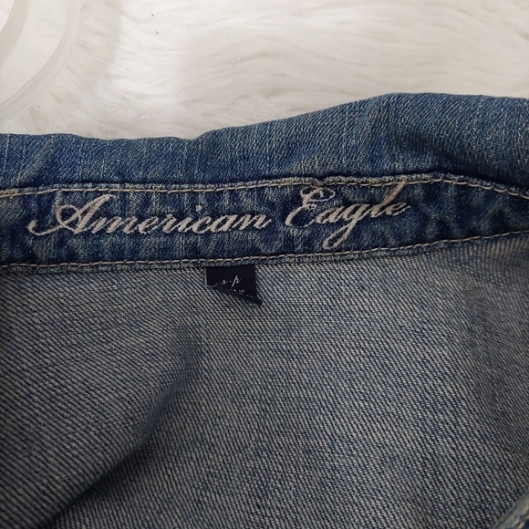 American Eagle distressed Jean Jacket Small, Faded Wash Size S/P Cropped Buttons - Picture 8 of 8
